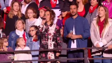 La robe multicolore à fleurs de Zaz dans La Chanson de l'année 2019 le 15.06.2019