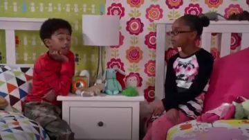 Soprano Texturé Manches Raglan Robe portée par Diane Johnson (Marsai Martin), en black-ish (Season01 Episode23)