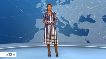 The shirt dress printed Kareen Guiock in The 12:45, M6