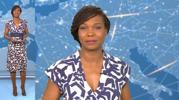 The print dress Kareen Guiock in The 12:45, M6