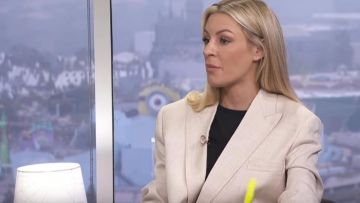 Stella McCartney Linge Boyfriend Blazer Veste portée par Morgan Stewart sur E! News Juin 05,2019