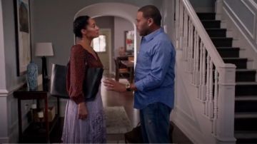 Rebecca Taylor Niveaux Paisley Jupe portée par arc-en-ciel Johnson (Tracee Ellis Ross), en black-ish (S02E03)
