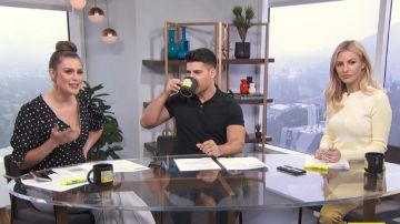 Cinq a Sept Kimberly Polka Dot Silk Top usado por Carissa Loethen Culiner en E! Noticias junio 06,2019