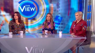 Dodo Bar O Brigitte vestido de jersey elástico con estampado floral usado por Sunny Hostin en The View 14 de junio de 2019