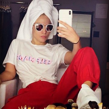 Gafas de sol Quay Australia x JLO Reina Cat Eye usadas por Jennifer Lopez en su cuenta de Instagram @jlo