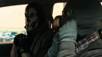 Les gants gris Mechanix de Steve Forsing (Jeffrey Donovan) dans Sicario, La Guerre des cartels