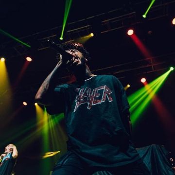 The t-shirt Slayer of Scarlxrd on the account Instagram of @lxrd_scar_fp