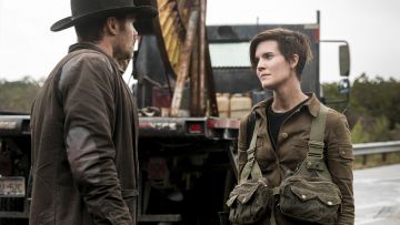 Chest rig worn by Althea (Maggie Grace) as seen in Fear The Walking Dead (S04E03)