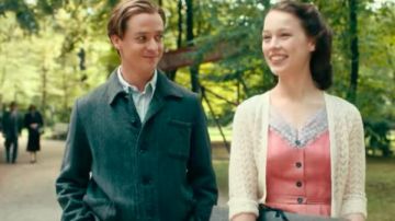 Grey coat worn by Kurt Barnert (Tom Schilling) in Never Look Away