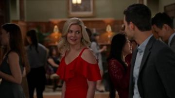 RACHEL Rachel Roy Marcella Vestido usado por Kylee Evans en Good Witch (Temporada 05 Episodio 03)