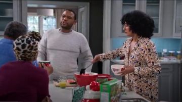 Vestido de camisa Saloni Jolie usado por Rainbow Johnson (Tracee Ellis Ross) en negro (S02E10)