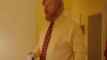 The white shirt worn by Paul Jederman (Jim Gaffigan) in Above the Shadows