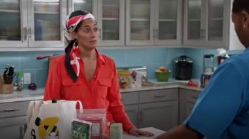 Equipo Slim Signature Silk Shirt usada por Rainbow Johnson (Tracee Ellis Ross) en negro (S02E13)