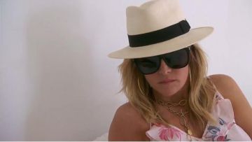 Rag & Bone en Paille de Panama Chapeau porté par Tinsley Mortimer dans Le Real Housewives of New York City (S11E15)