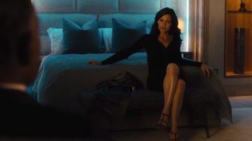 Jonathan Simkhai Cutout Sleeve Zipped Sweater worn by Daisy 'Jett' Kowalski (Carla Gugino) in Jett (S01E01)