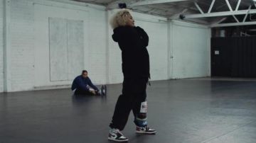 Union x Air Jordan 1 Retro High OG NRG Sneakers usadas por DaniLeigh como se ve en su hazaña de video musical Easy (Remix).