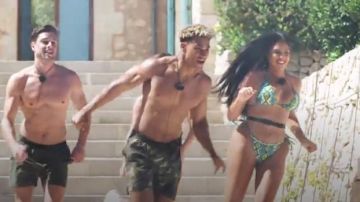 Pretty Little Thing Snake Print Bikini worn by Anna Vakili in Love Island (Season05 Episode16)