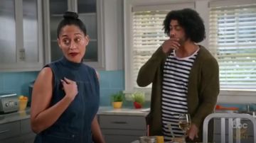 Rachel Comey Insigne de la Combinaison portée par arc-en-ciel Johnson (Tracee Ellis Ross), en black-ish (Season03 Episode09)