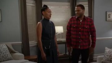 Brigand sac Bandoulière Cas de Téléphone et le Portefeuille porté par arc-en-ciel Johnson (Tracee Ellis Ross), en black-ish (S03E09)