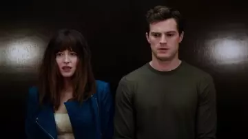 Jacket blue of Anastasia Steele (Dakota Johnson) in Fifty shades of Grey