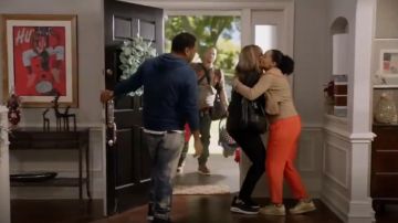 Msgm Manches Longues à Volants, le Pull porté par arc-en-ciel Johnson (Tracee Ellis Ross), en black-ish (Saison 03, Épisode 10)