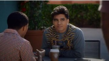 Kenzo Gray Geo Tiger Sudadera usada por Vivek Shah (Jordan Buhat) en grown-ish (Temporada 02 Episodio 14)