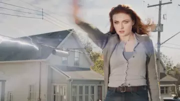 Le manteau gris porté par Jean Grey / Phoenix (Sophie Turner) dans X-Men : Dark Phoenix