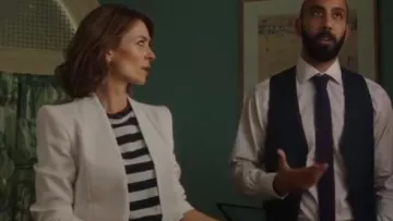 Forever New Amoretta JacketAmoretta Jacket worn by Liz (Kat Stewart) in Five Bedrooms (Season01 Episode03)