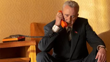 Boris Shcherbina's (Stellan Skarsgård) orange phone as seen in Chernobyl S01E03