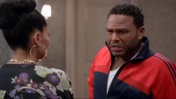 Adidas Originals Limited Edition Fully Knit Tracksuit Set usado por Andre 'Dre' Johnson (Anthony Anderson) en negro (Temporada 04 Episodio 06)