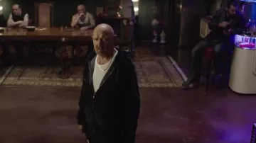 Noir SweatTracksuit porté par Klimek (Eugene Lipinski) dans L'Informateur
