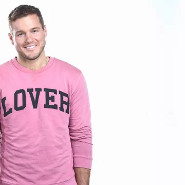Lover sweater in pink worn by Colton Underwood on his Instagram account @coltonunderwood
