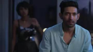 The shirt sky blue Veer (Vikrant Massey) in Broken but Beautiful (S01E01)