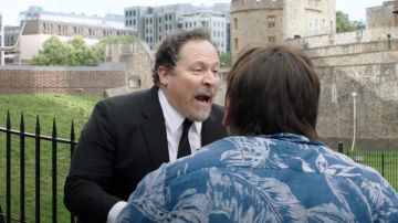 La cravate noire portée par Happy Hogan (Jon Favreau) dans Spider-Man : Far from Home