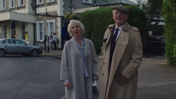 Cap beret Roy Courtnay (Ian McKellen) in The Art of the lie