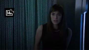 Rag & Bone Thatch Crepe Top usado por Jemma Simmons (Elizabeth Henstridge) en Marvel's Agents of S.H.I.E.L.D. (Season06 Episode05)