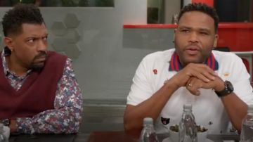 Gucci Polo Coton Avec Broderies porté par Andre "Dre' Johnson (Anthony Anderson), en black-ish (S04E15)