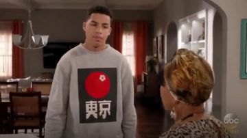 H&M Sweat-shirt Avec Motif Gris Chiné porté par Andre Johnson, Jr (Marcus Scribner), en black-ish (S04E15)