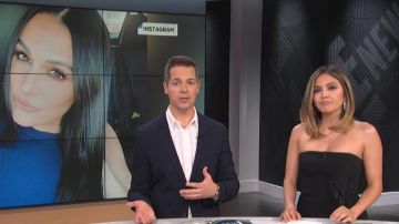 Cinq un vestido de Sept Nat usado por Erin Lim en E! Noticias junio 21,2019