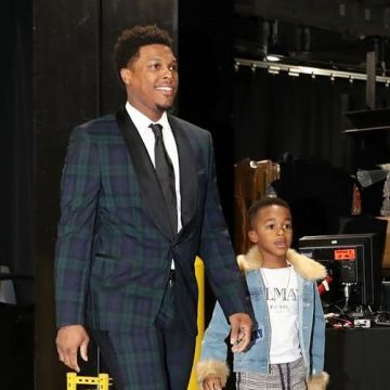 Camiseta de Balmain usada por el hijo de Kyle Lowry en la cuenta de Instagram de @kyle_lowry7