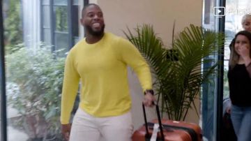 Le pull jaune de Dondre Randolph dans The Real World