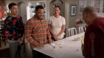 PS Paul Smith Cou de l'Équipage Camo Sweat-shirt porté par Andre Johnson, Jr (Marcus Scribner), en black-ish (S04E16)