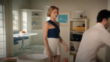 Bailey 44 de Cérémonie Dessus d'Une Épaule porté par Petra Solano (Yael Grobglas) dans Jane the Virgin (Season05 Episode13)