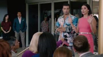 Michael Kors Button Detail Stretch Wool Dress worn by Gigi Mendoza (Roselyn Sanchez) in Grand Hotel (S01E02)