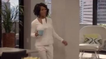 Gerard Darel Balancelle Pantalones. usado por Zoe Moon (Brandy Norwood) en Zoe Ever After (S01E02)