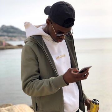 La veste à capuche Stone Island de Nube sur son compte Instagram @__nube__