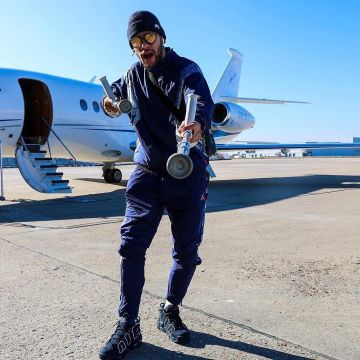 Vysen Eyewear Enzo Sunglasses worn by Neymar on his Instagram account @neymarjr