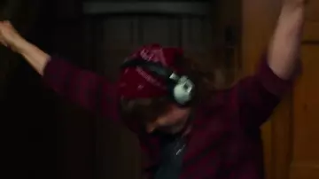 The audio headset used by Rose-Lynn (Jessie Buckley) in Wild rose