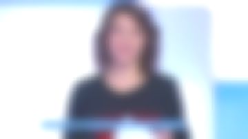 Le tee shirt noir Summer de Mélanie Taravant dans C à dire le 28.06.2019