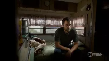 The green t-shirt worn by Cole Lockhart (Joshua Jackson) The Affair (S02E01)